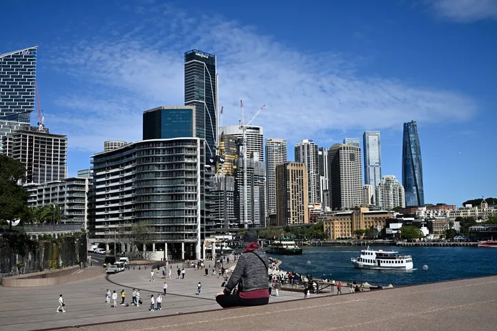Sydney Australia business district skyline over the harbour — Avaib
