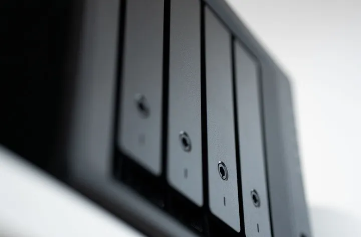 A network data hub moving workloads to the cloud — Avaib