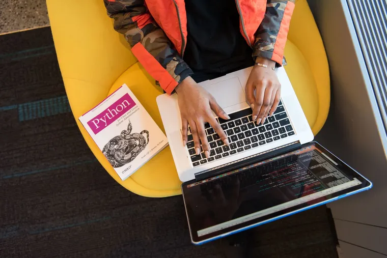 A specialist training a machine-learning model in Python — Avaib — Avaib