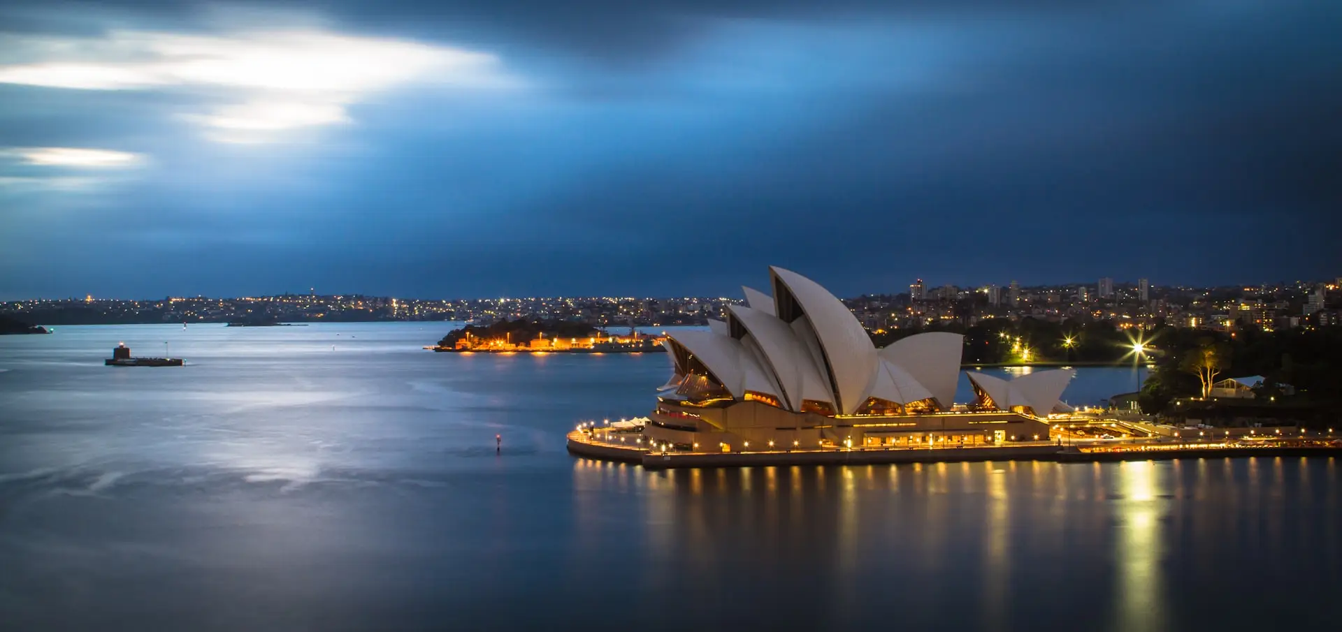 An Australian city skyline — Avaib software teams for Australia