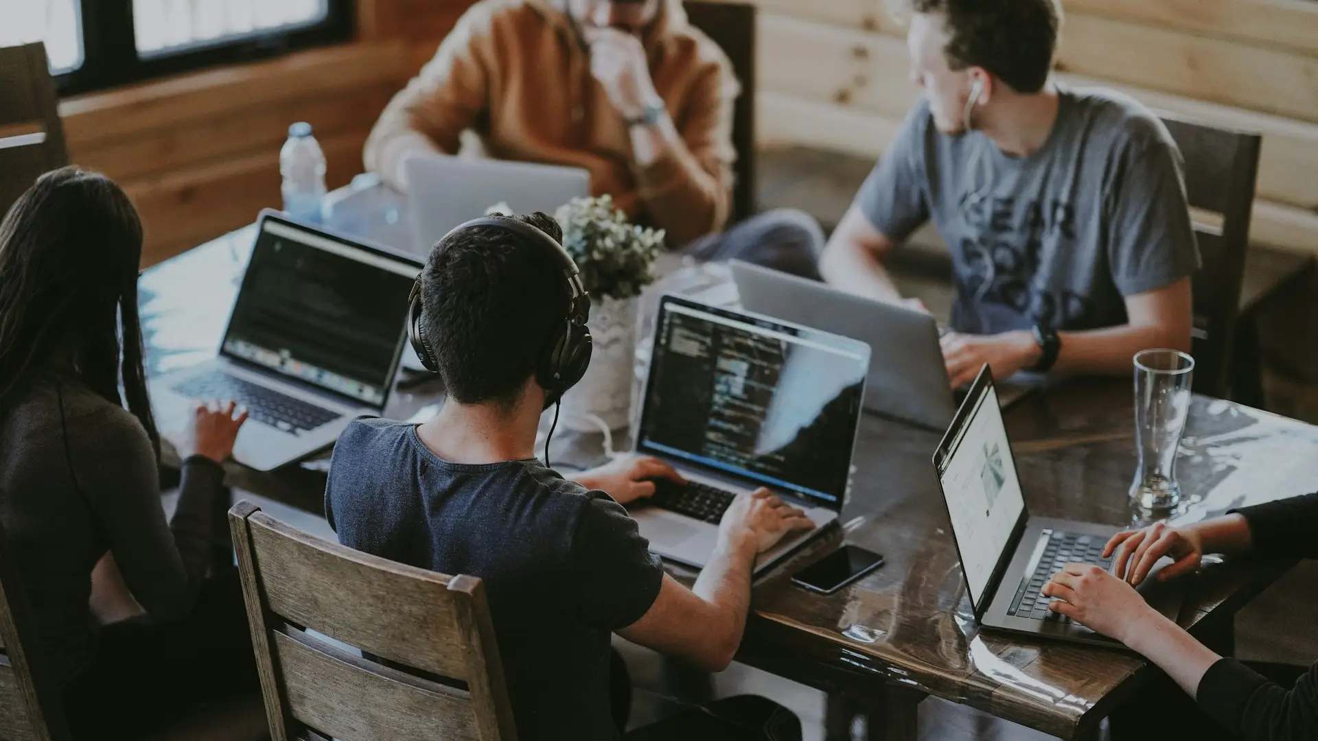 A creative agency team collaborating — Avaib white-label partner for agencies